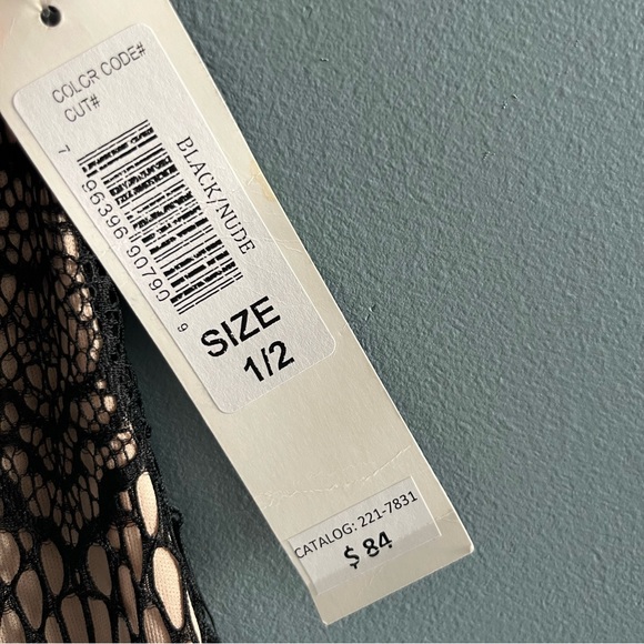 Jump Apparel Lace Overlay Fashion Dress - Picture 11 of 12